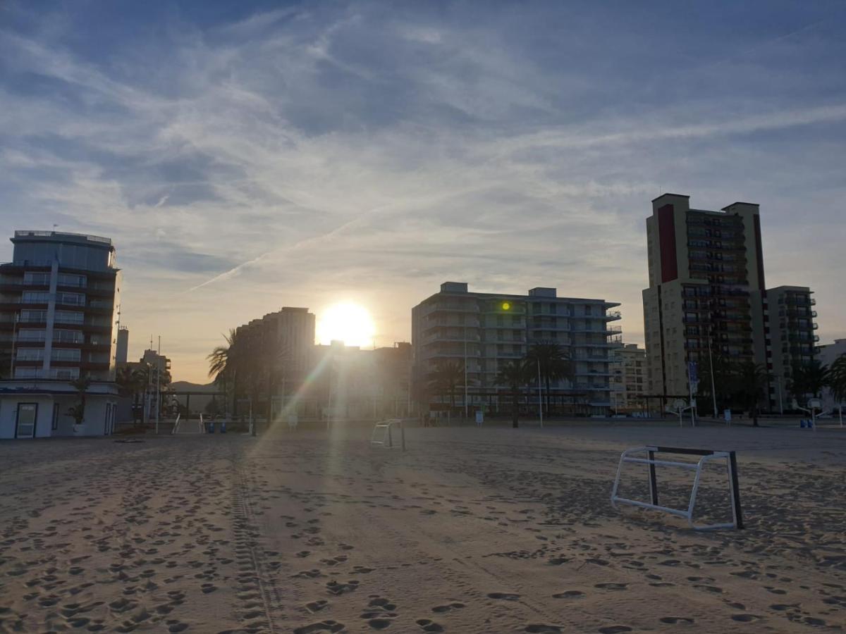 Apartmento De 3 Habitaciones Con Vistas Al Mar Playa de Gandia Exterior foto